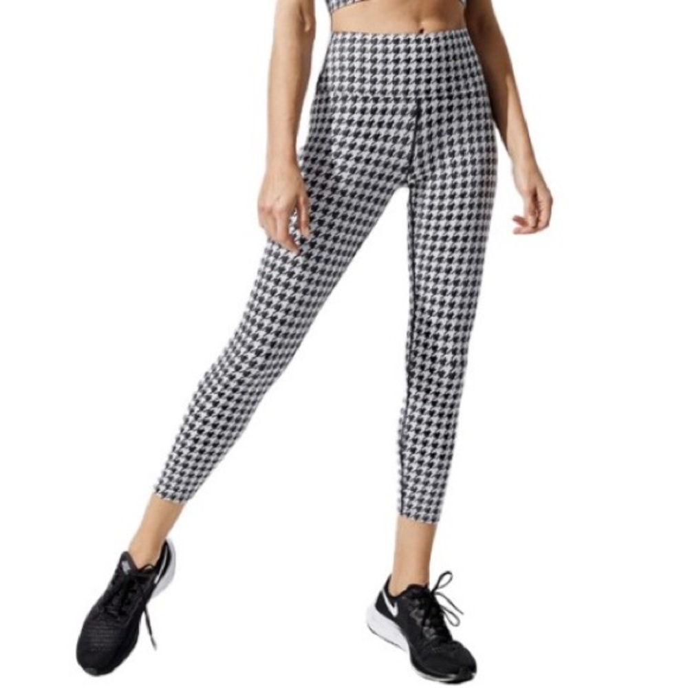 Carbon38 Black and White Houndstooth Leggings